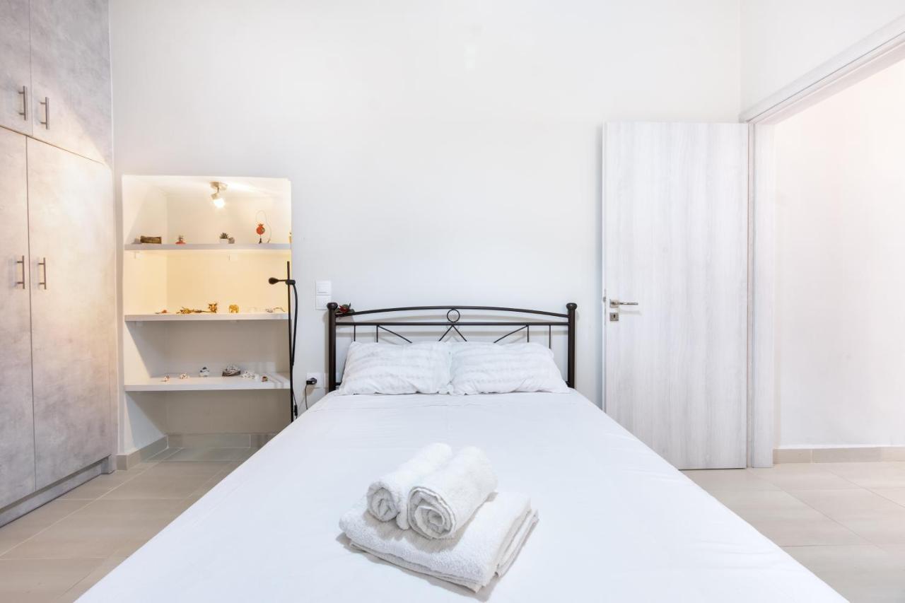 Urban Lifestyle Apartment In Pireusz Kültér fotó