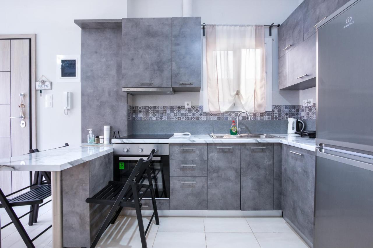 Urban Lifestyle Apartment In Pireusz Kültér fotó